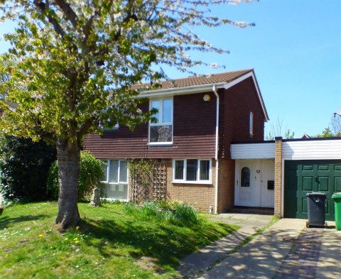 View Full Details for Gilmore Close, Langley, Berks