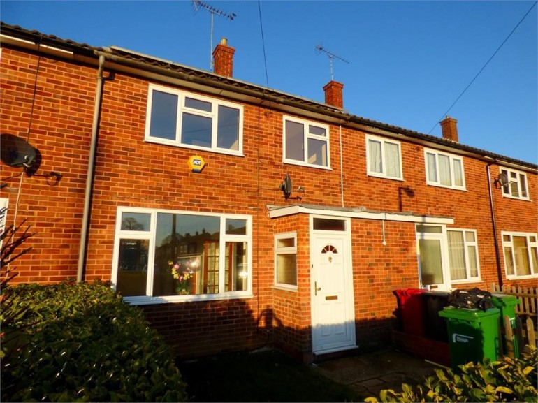 Rossiter Close, Langley, Berkshire